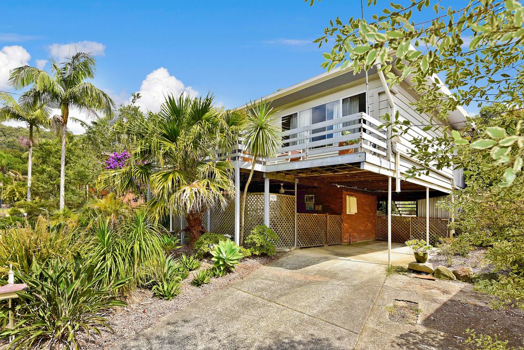 19 Wendy Drive, Point Clare NSW 2250