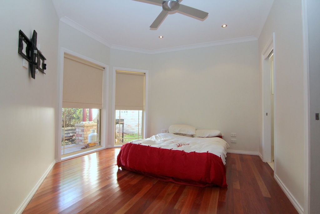 18 Karwin Avenue, Springfield, NSW 2250