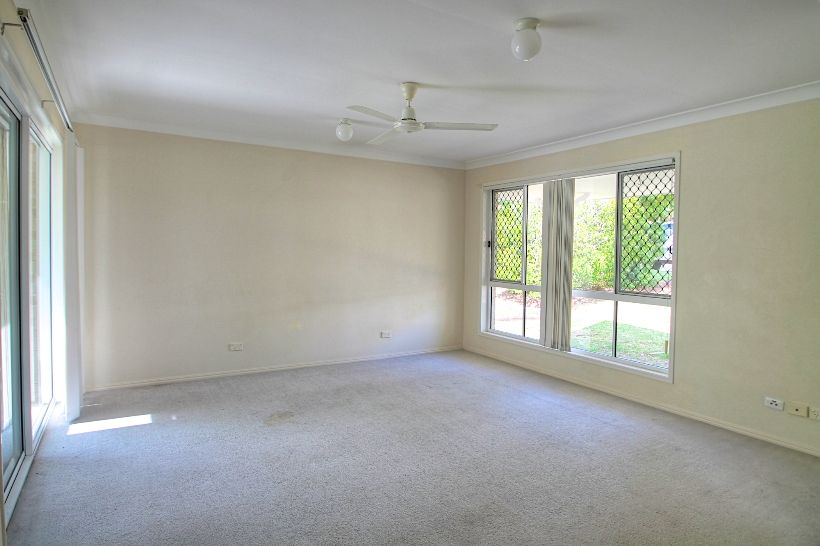 6 Willowtree Drive, FLINDERS VIEW, QLD 4305
