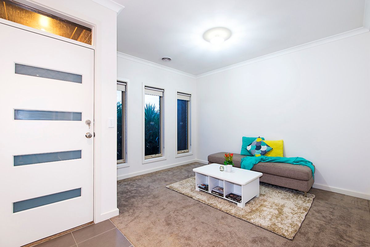 26 Panton Gap Drive, South Morang, VIC 3752