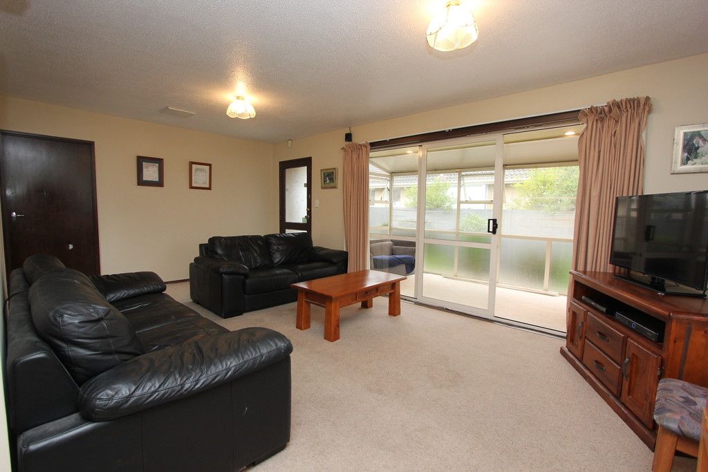 15 McKellar Place, Hornby, Christchurch City