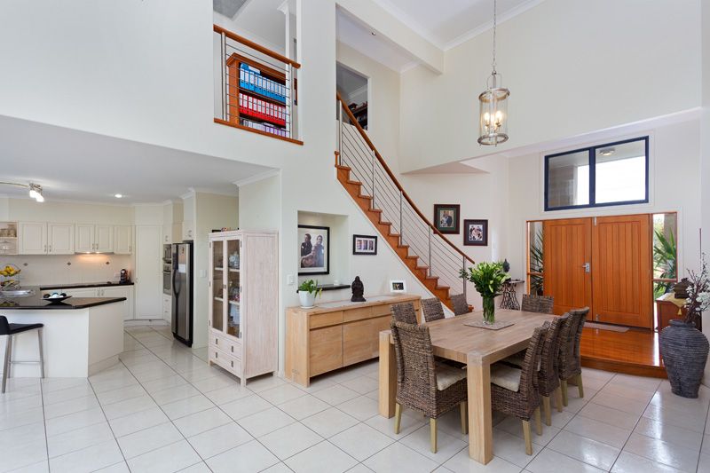 27 Allamanda Place, Chermside West, QLD 4032