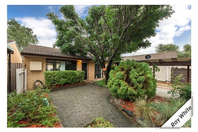 4 Pogney Place, RICHARDSON ACT 2905