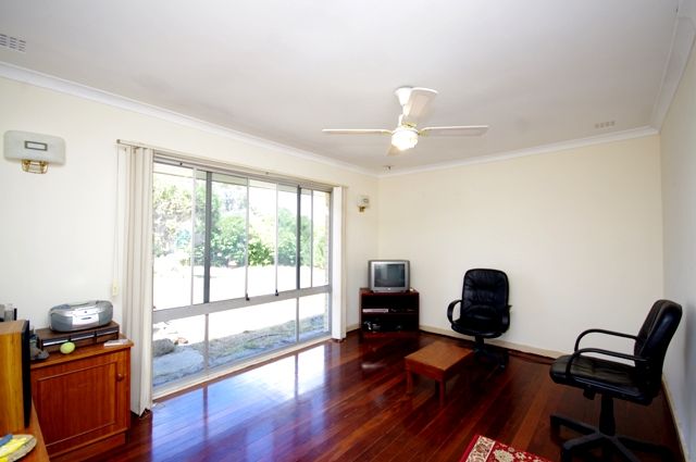 38 Connell Way, Girrawheen, WA 6064