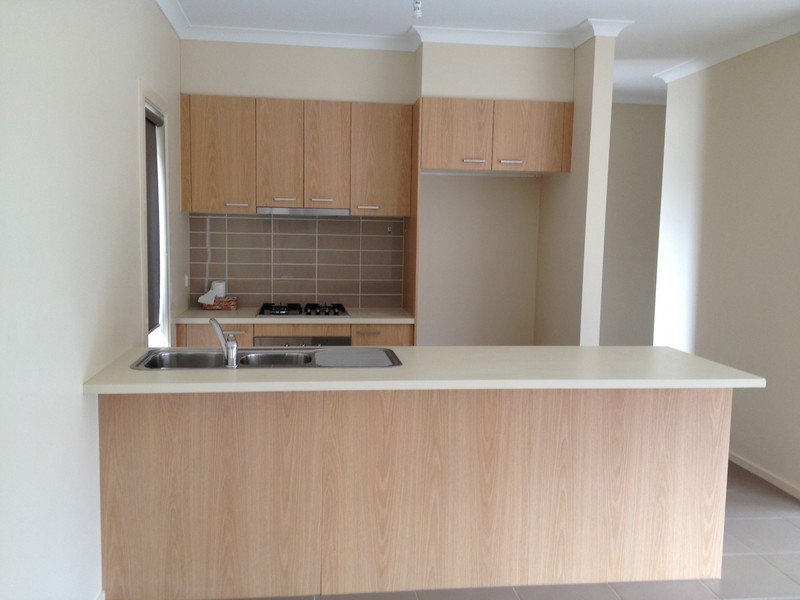2/32 Kumara Circuit, South Morang, VIC 3752