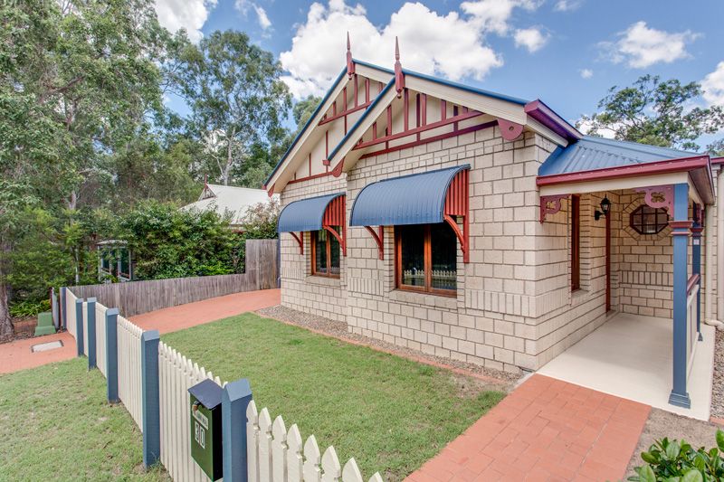 30 Hannam Crescent, Forest Lake, QLD 4078