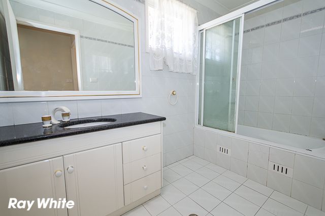 10 Maugham Crescent, WETHERILL PARK, NSW 2164