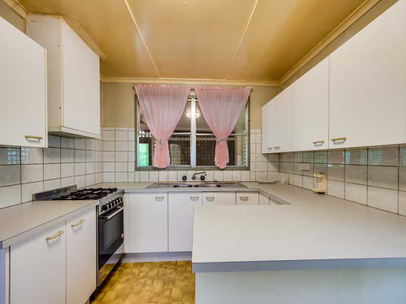 27 Rosemary Crescent, Frankston North, VIC 3200