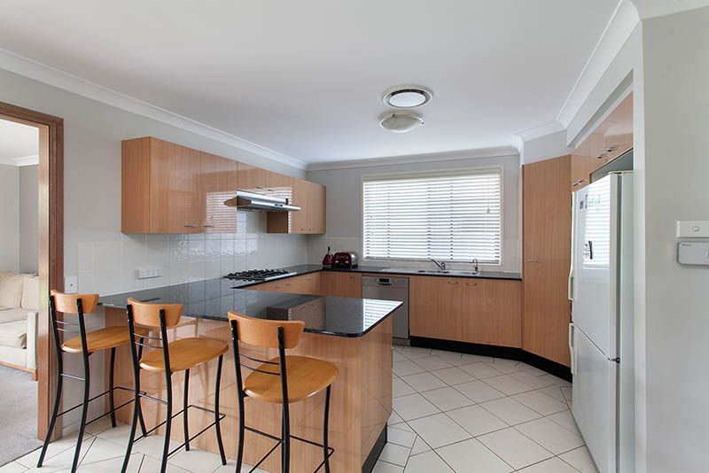 8 Dunk Avenue, Shell Cove, NSW 2529