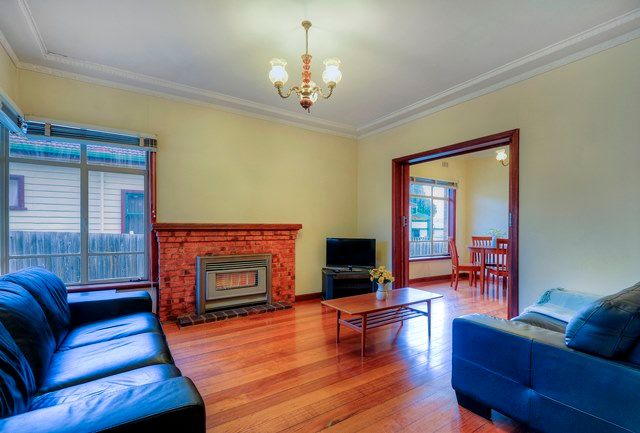 16 Wattle Grove, Reservoir, VIC 3073