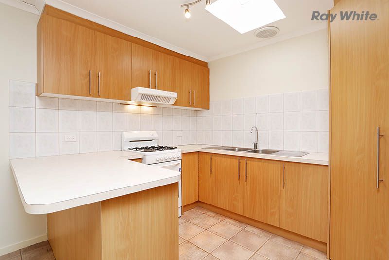 15 Boston Crescent, KEILOR DOWNS, VIC 3038