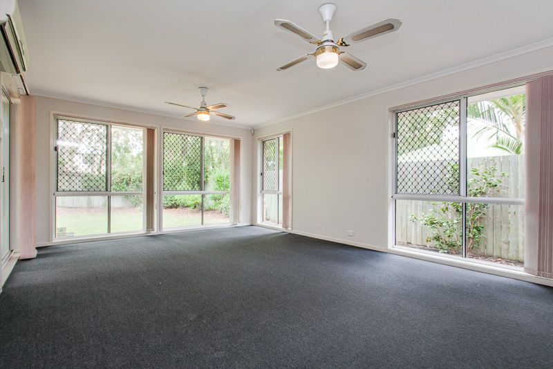 6 Wentworth Close, Forest Lake, QLD 4078