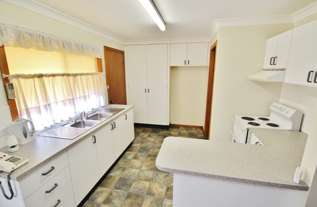 3/5 Currawong Street, Young, NSW 2594