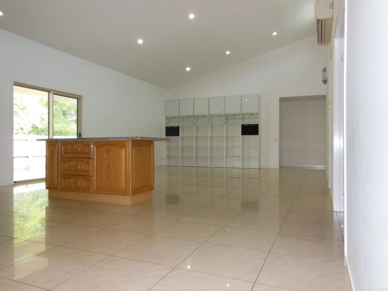18 Cullen Drive, Little Mountain, QLD 4551