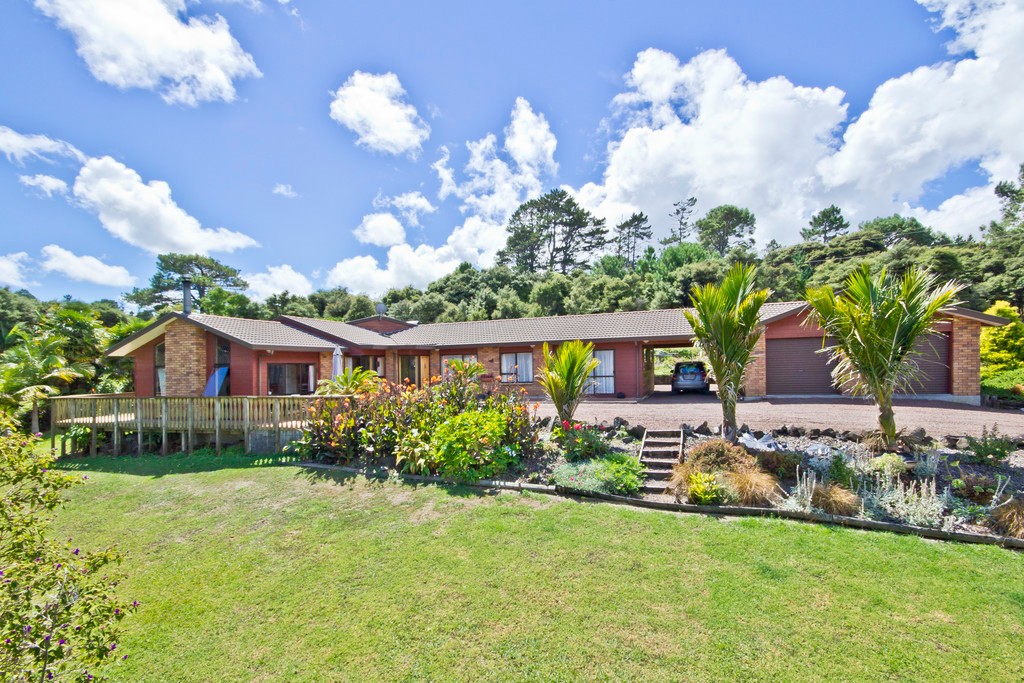 19 Yelash Road, Massey, Waitakere City