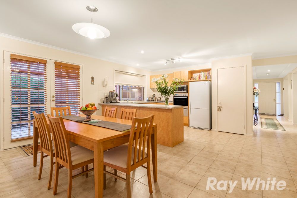 23 Pulford Crescent, Mill Park, VIC 3082