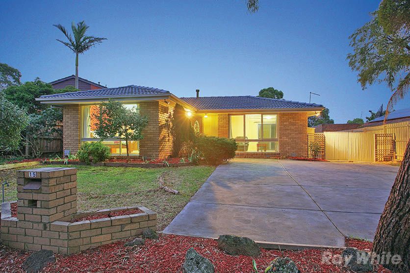 15 Amblecote Crescent, Mulgrave VIC 3170