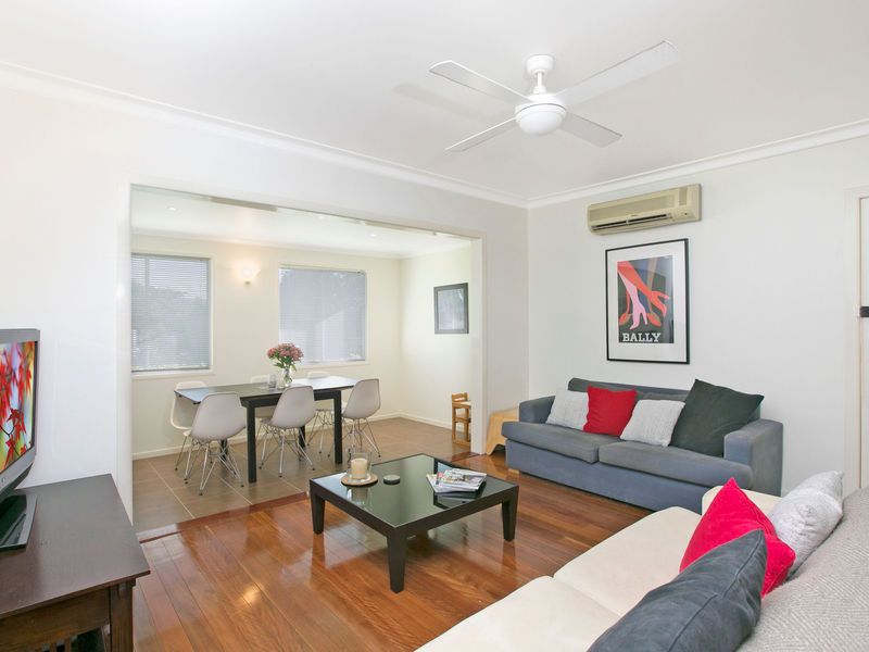16 Mulsanne Street, Holland Park West QLD 4121