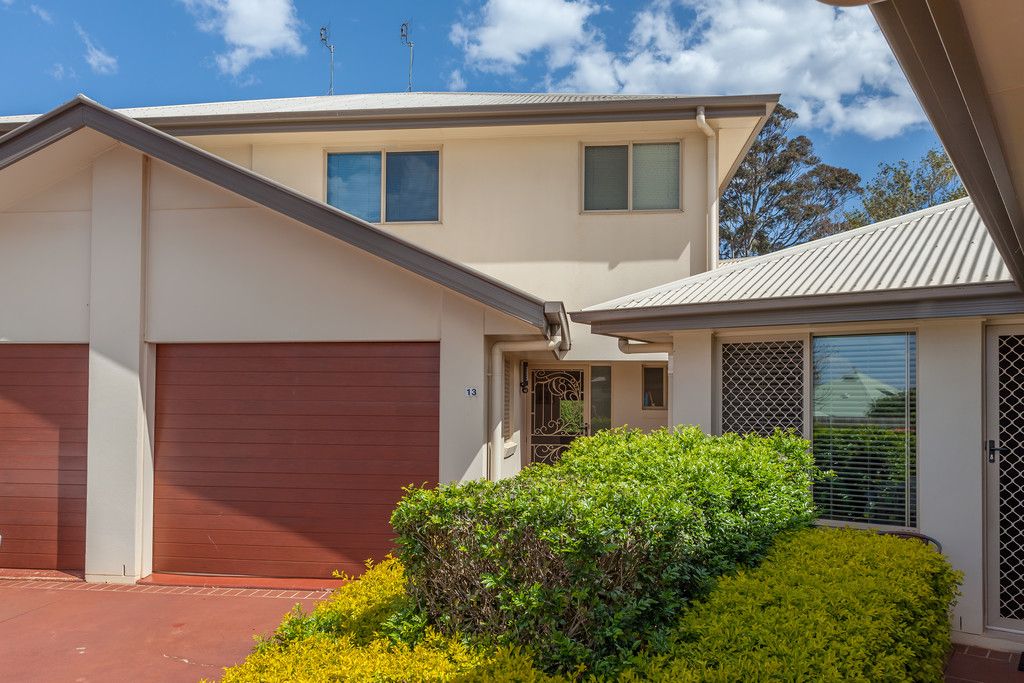 16 Anzac Avenue, Newtown QLD 4350