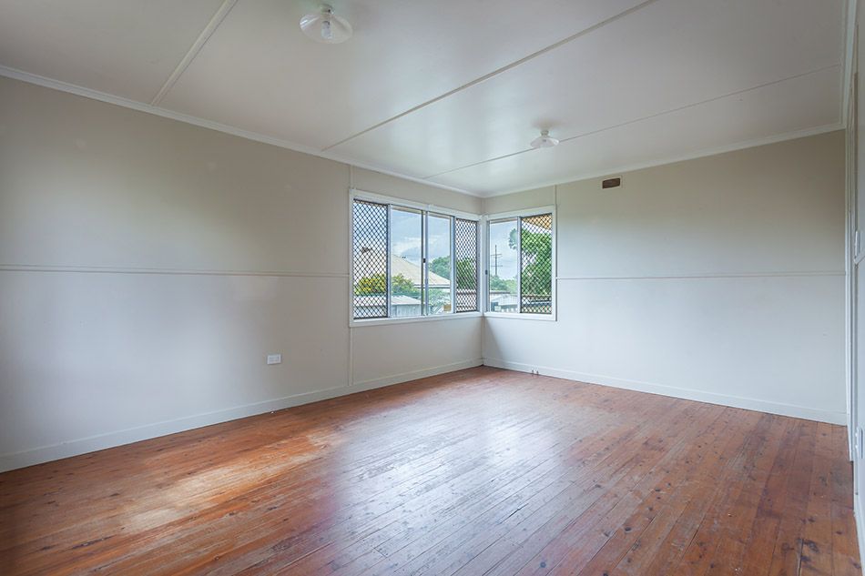 8 Hampton Street, Newtown, QLD 4350