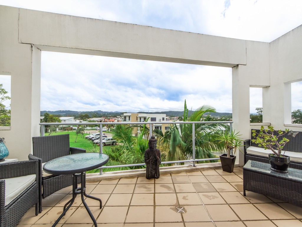 15/10 Valbonne Avenue, Varsity Lakes, QLD 4227