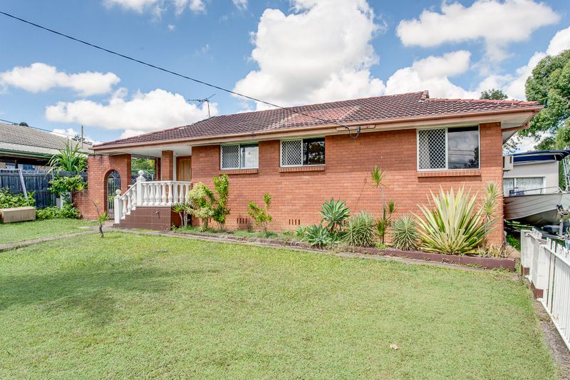 15 Fitchett Street, Goodna, QLD 4300