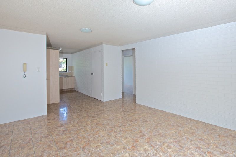 2/157 Muir Street, Labrador, QLD 4215