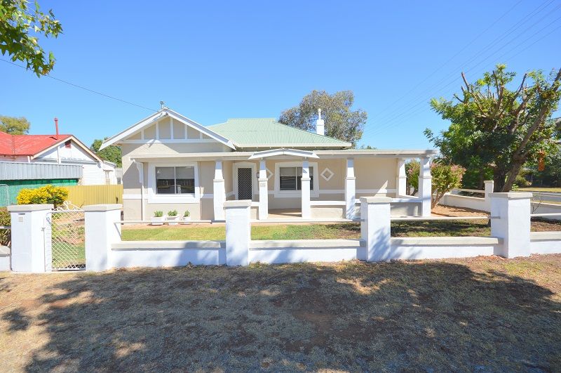 48 Redfern Street, Cowra NSW 2794