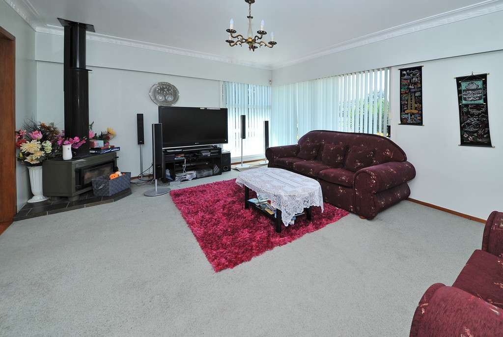 78 Buckland Road photo 1