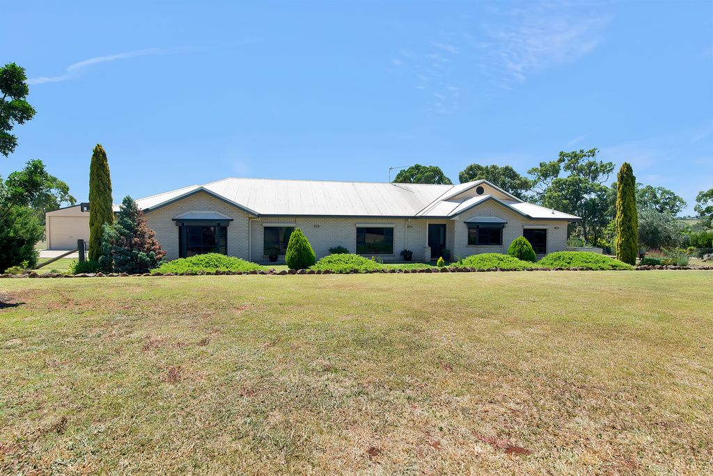 4 Roseburn Court, Torrington, QLD 4350