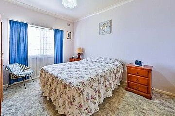 9 Bundarra Road, Campbelltown, NSW 2560
