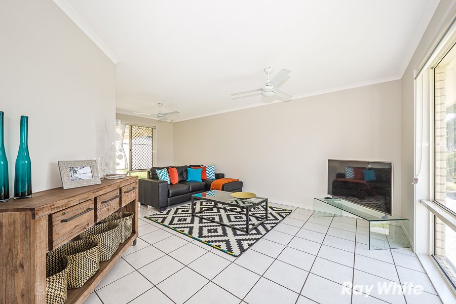 12 Monavale Court, Sandstone Point, QLD 4511
