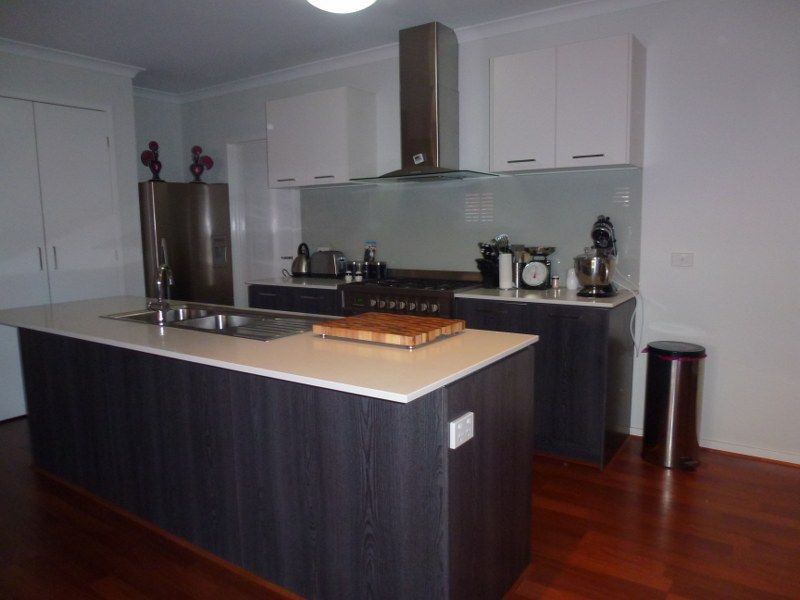 23 Brickwood Circuit, CRAIGIEBURN, VIC 3064