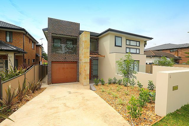 5 Bamfield Avenue, Yagoona NSW 2199