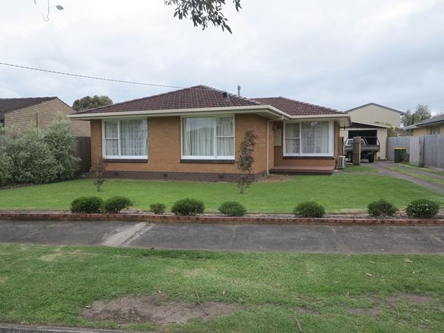12 Iona Avenue, WARRNAMBOOL, VIC 3280