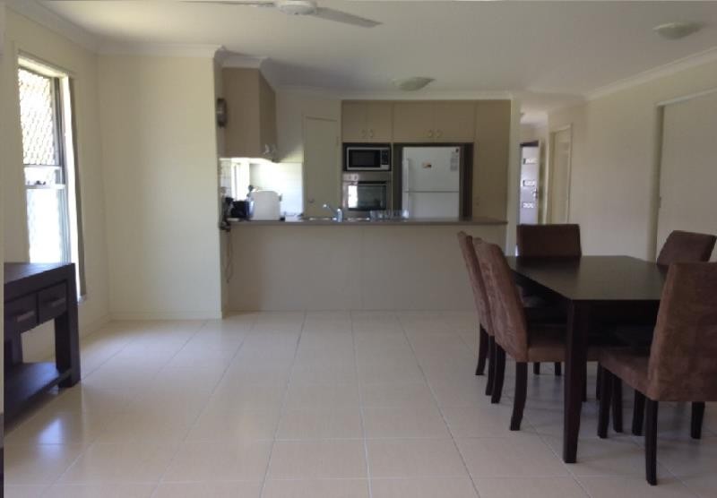52 Gordon Drive Bellbird Park, Bellbird Park, QLD 4300
