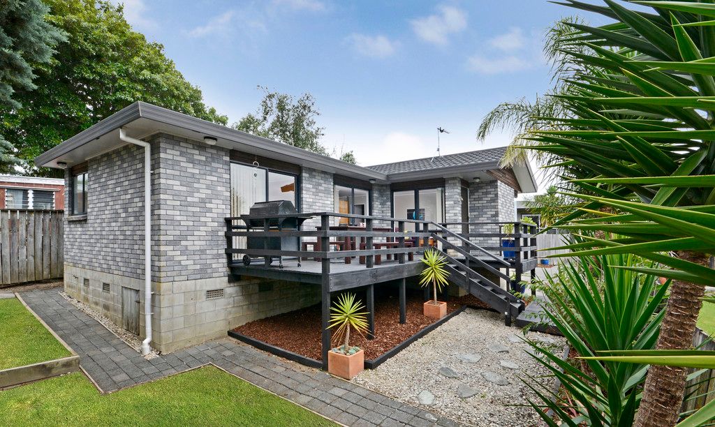 102A Sandspit Road, Cockle Bay, Manukau City