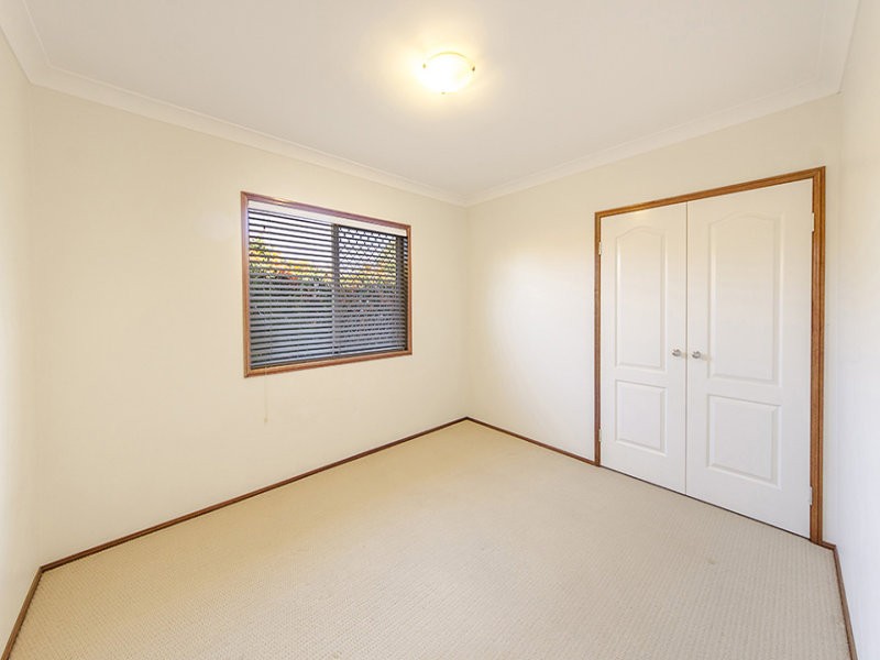 4 Kruiswijk Court, MIDDLE RIDGE, QLD 4350