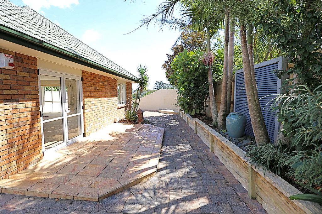 50 Corta Bella Place, Golflands, Manukau City