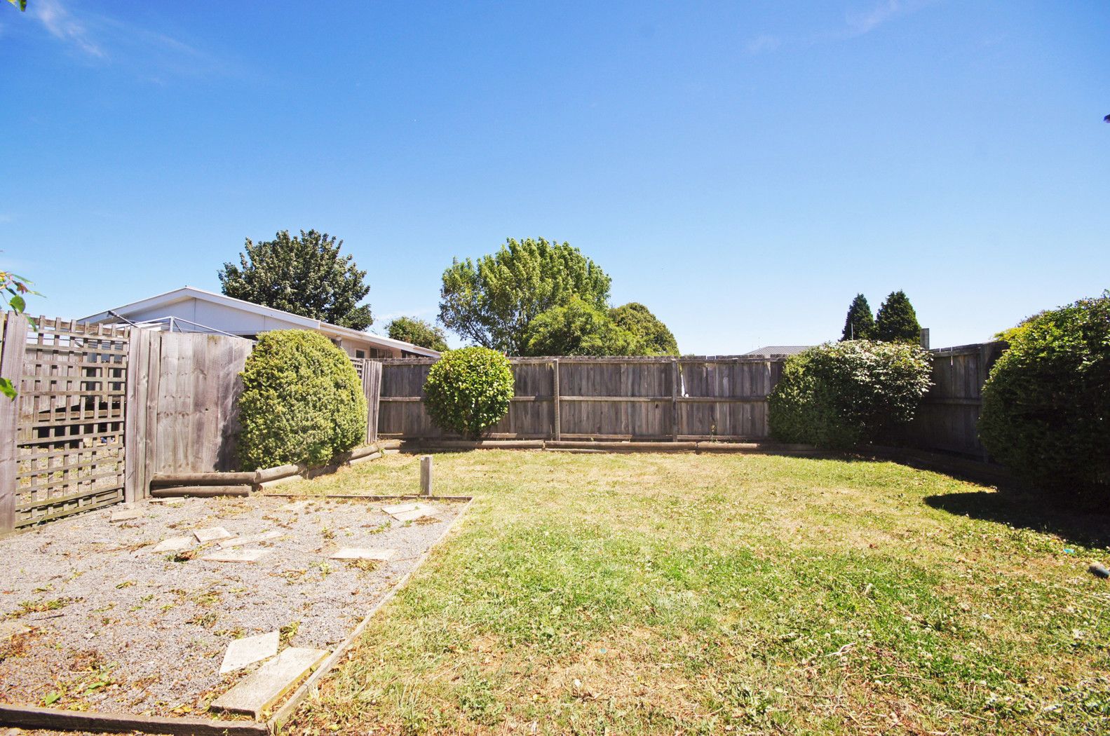 2A Dickson Crescent, Hornby, Christchurch City
