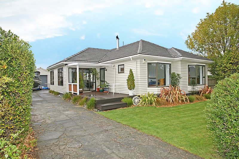 Sit back, Relax and Enjoy! - Hoon Hay