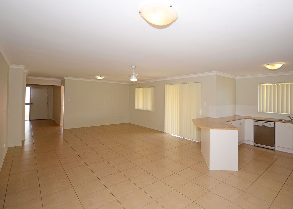 10 Steel Street, Nikenbah, QLD 4655