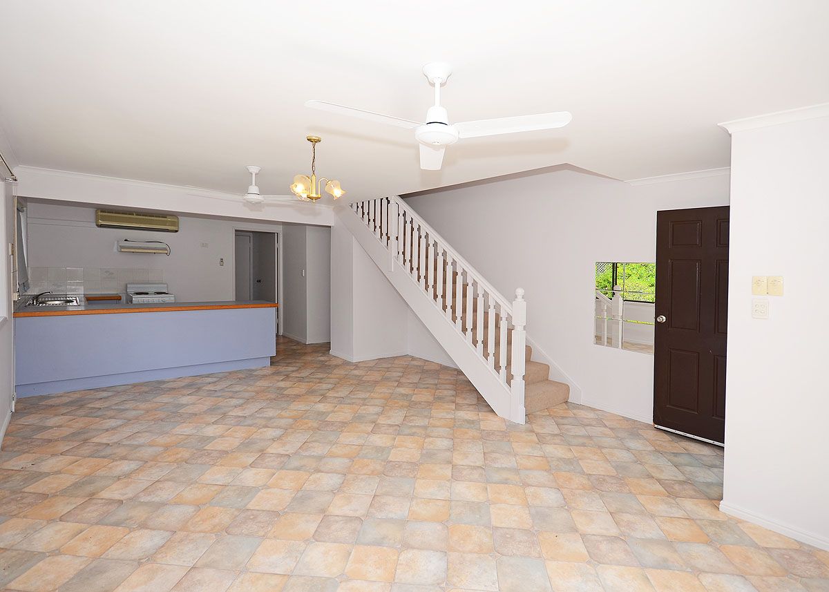 233 Torquay Terrace, Torquay QLD 4655
