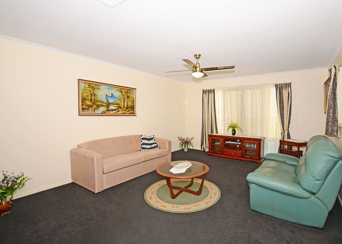 4 Vista Court, PIALBA, QLD 4655