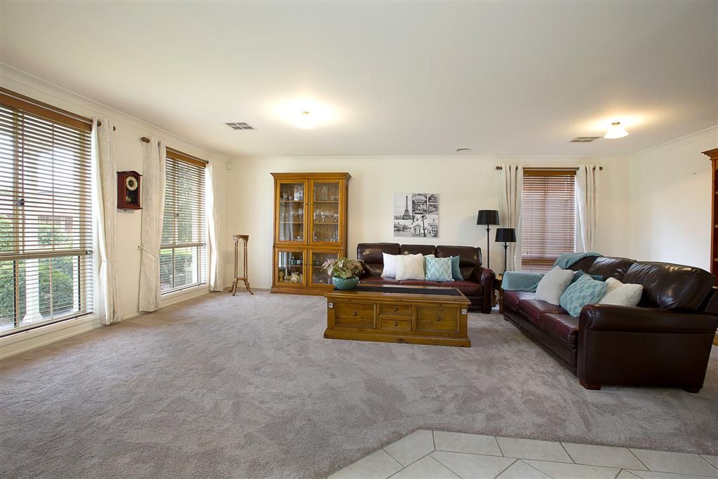 17 Coolabah Crescent, Glenmore Park, NSW 2745