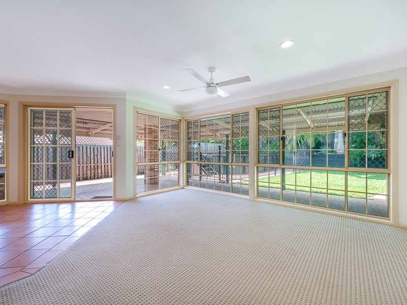 17 Castle Rock Street, Parkwood, QLD 4214