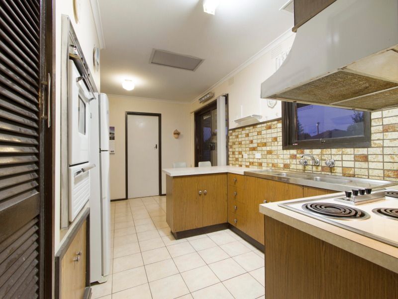 2 Mayfair Court, Frankston, VIC 3199