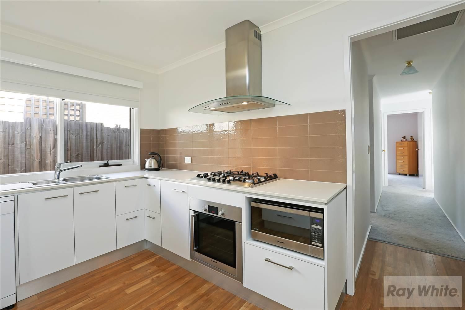 57 Cameron Crescent, Lara, VIC 3212