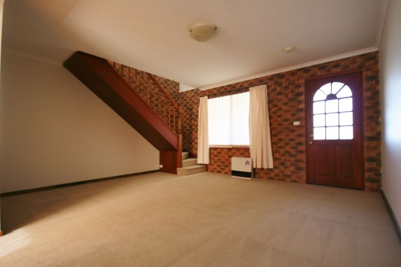 2/1-5 Lily Place, Queanbeyan, NSW 2620