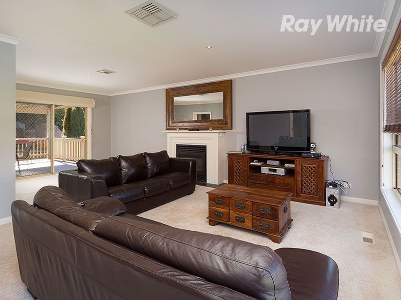 17 Michelle Avenue, LAVINGTON, NSW 2641